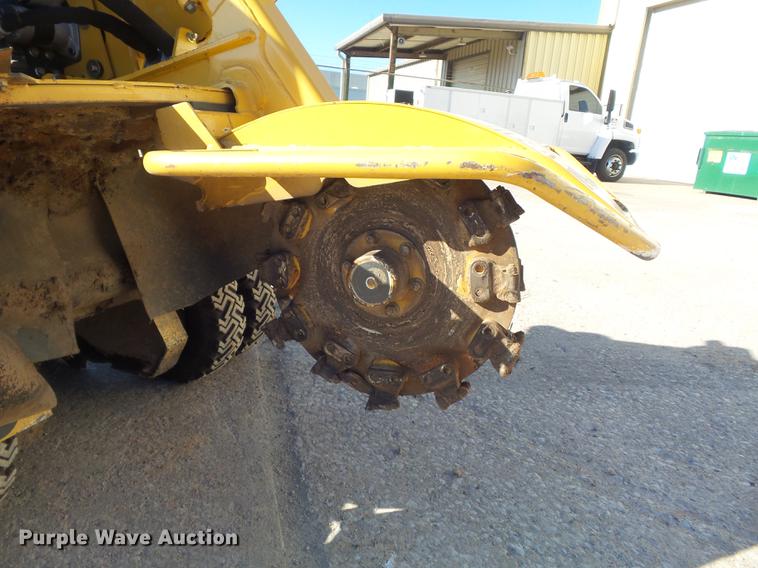 image for item CC9696 2011 Vermeer SC372 stump grinder