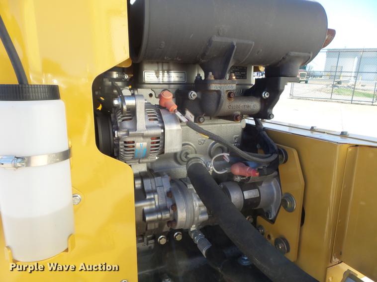 image for item CC9696 2011 Vermeer SC372 stump grinder