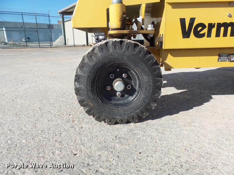 image for item CC9696 2011 Vermeer SC372 stump grinder