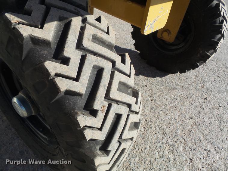 image for item CC9696 2011 Vermeer SC372 stump grinder