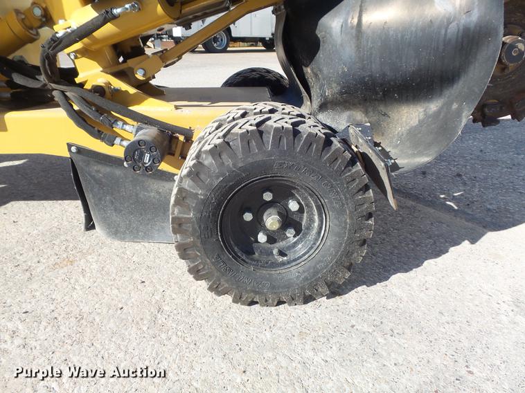 image for item CC9696 2011 Vermeer SC372 stump grinder