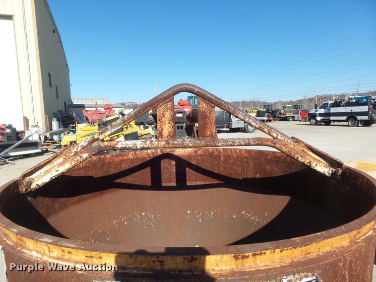 image for item CC9703 Gar-Bro 427-R bucket