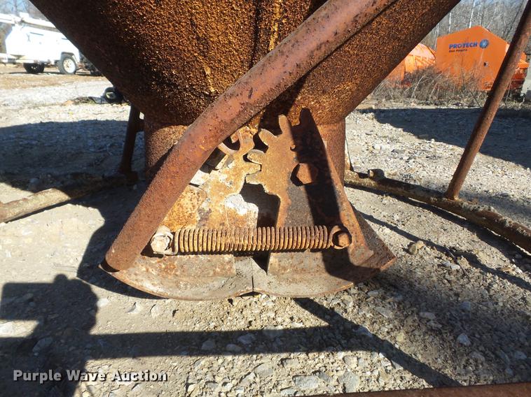 image for item CC9707 Gar-Bro 427-R bucket