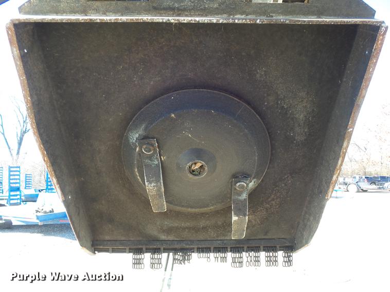 image for item CC9720 2010 Ambusher AM6084435071661 rotary mower