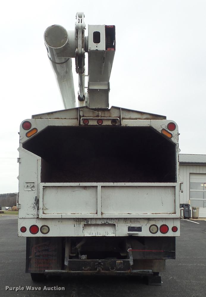 image for item CC9724 2002 Chevrolet C7500 bucket truck