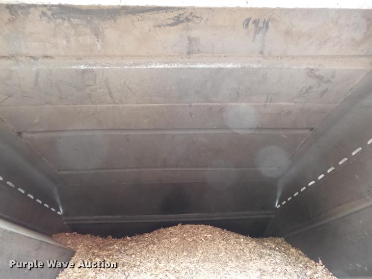 image for item CC9724 2002 Chevrolet C7500 bucket truck