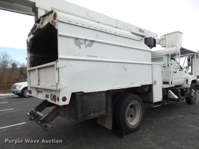 image for item CC9724 2002 Chevrolet C7500 bucket truck