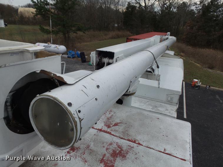 image for item CC9724 2002 Chevrolet C7500 bucket truck