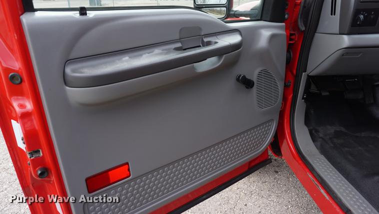 image for item DA1459 2004 Ford F350 Super Duty XL dump bed pickup truck