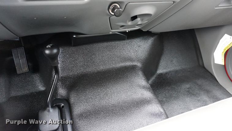 image for item DA1459 2004 Ford F350 Super Duty XL dump bed pickup truck