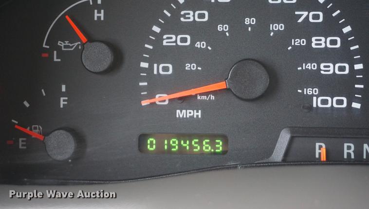 image for item DA1459 2004 Ford F350 Super Duty XL dump bed pickup truck