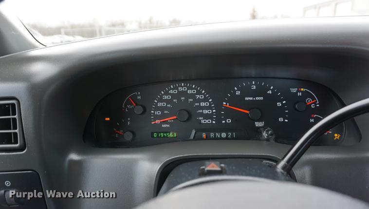 image for item DA1459 2004 Ford F350 Super Duty XL dump bed pickup truck