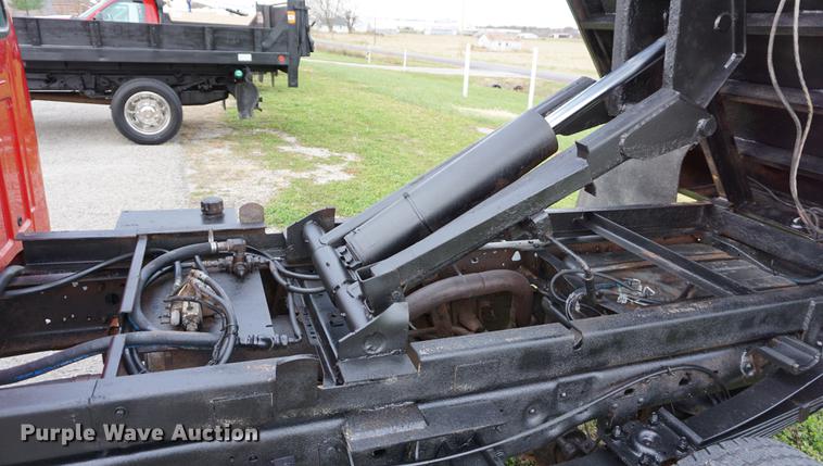 image for item DA1459 2004 Ford F350 Super Duty XL dump bed pickup truck
