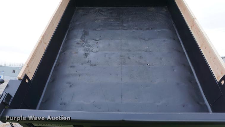 image for item DA1459 2004 Ford F350 Super Duty XL dump bed pickup truck