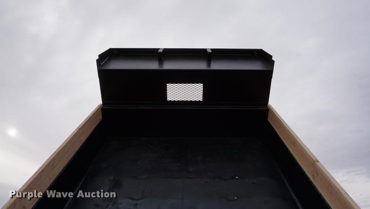 image for item DA1459 2004 Ford F350 Super Duty XL dump bed pickup truck