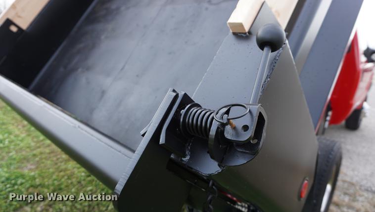 image for item DA1459 2004 Ford F350 Super Duty XL dump bed pickup truck