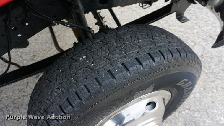 image for item DA1459 2004 Ford F350 Super Duty XL dump bed pickup truck