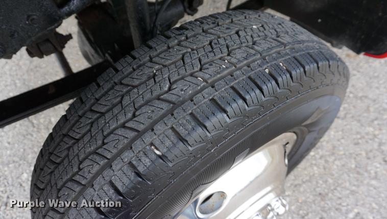 image for item DA1459 2004 Ford F350 Super Duty XL dump bed pickup truck