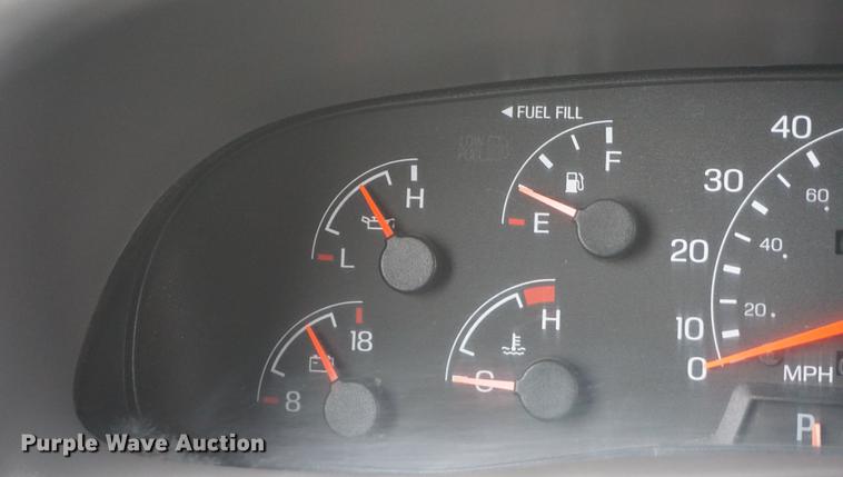 image for item DA1461 2001 Ford F350 Super Duty dump bed pickup truck