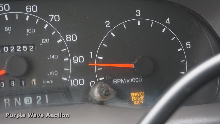 image for item DA1461 2001 Ford F350 Super Duty dump bed pickup truck