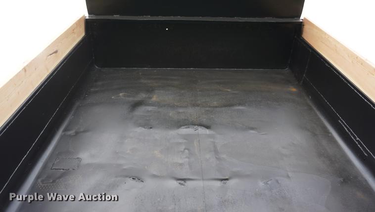 image for item DA1461 2001 Ford F350 Super Duty dump bed pickup truck