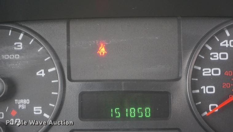 image for item DA1462 2006 Ford F550 utility bed truck with crane