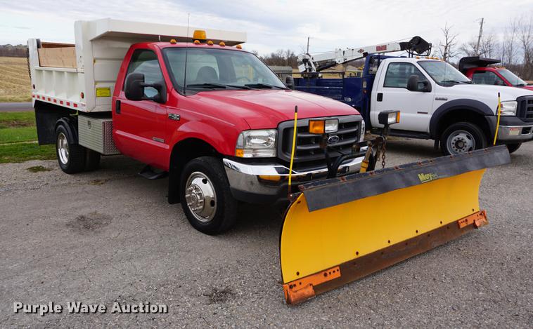 image for item DA1463 2003 Ford F350 Super Duty dump truck