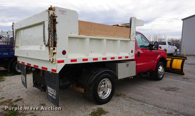 image for item DA1463 2003 Ford F350 Super Duty dump truck