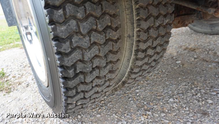 image for item DA1463 2003 Ford F350 Super Duty dump truck