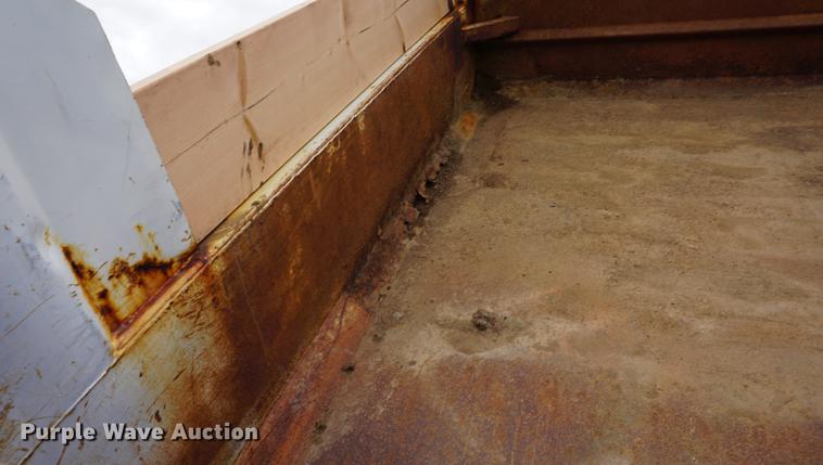 image for item DA1463 2003 Ford F350 Super Duty dump truck