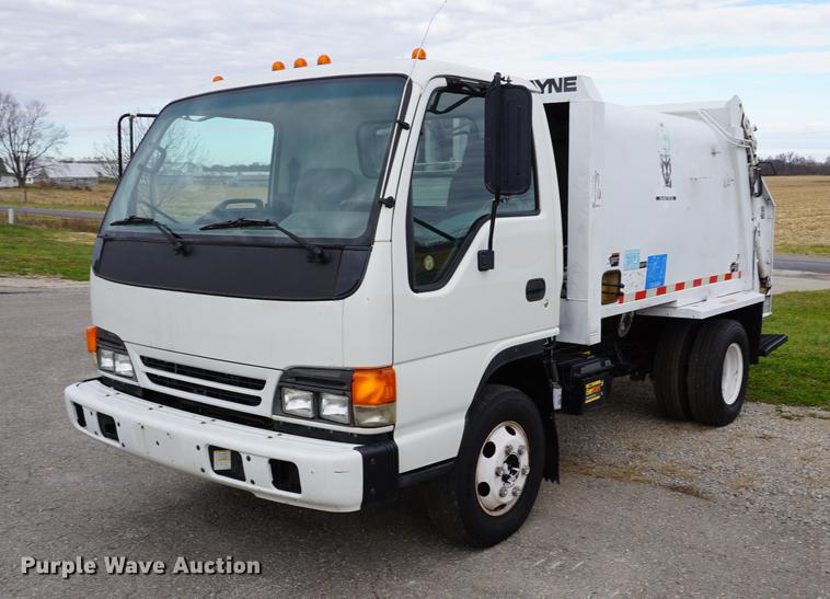 image for item DA1464 2005 Isuzu NPC75C refuse truck