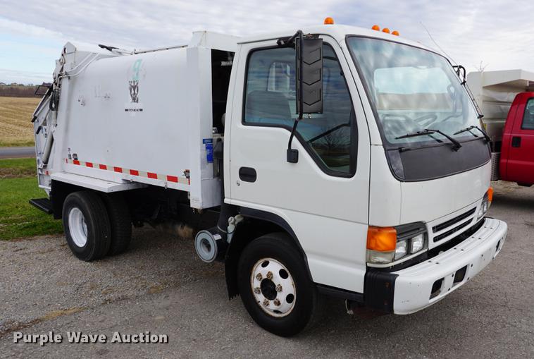 image for item DA1464 2005 Isuzu NPC75C refuse truck