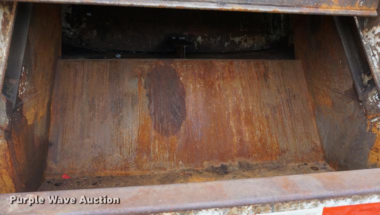 image for item DA1464 2005 Isuzu NPC75C refuse truck