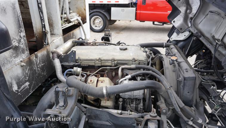 image for item DA1464 2005 Isuzu NPC75C refuse truck