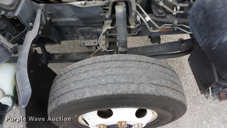 image for item DA1464 2005 Isuzu NPC75C refuse truck