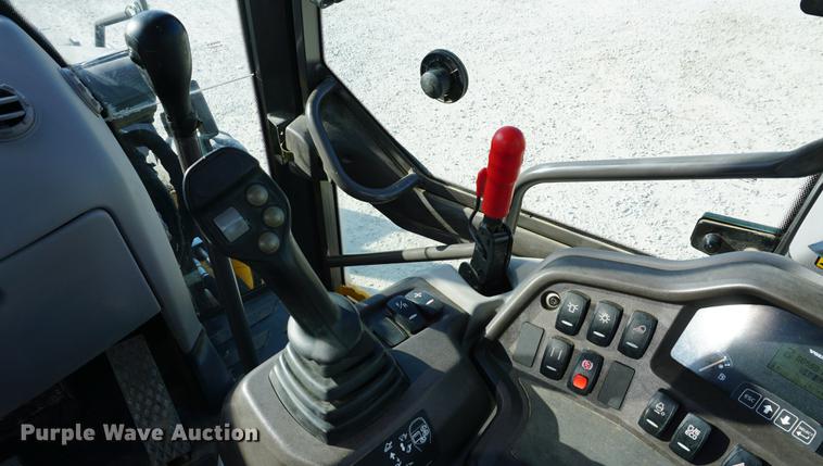 image for item DA1481 2013 Volvo BL70B backhoe