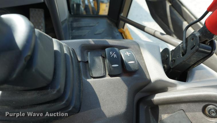 image for item DA1481 2013 Volvo BL70B backhoe