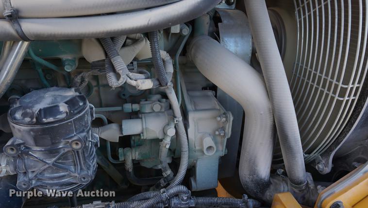 image for item DA1481 2013 Volvo BL70B backhoe