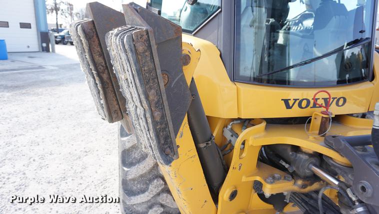 image for item DA1481 2013 Volvo BL70B backhoe