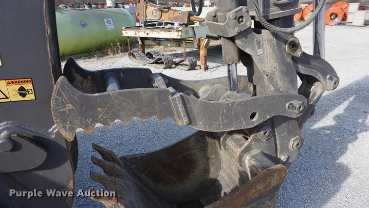 image for item DA1481 2013 Volvo BL70B backhoe