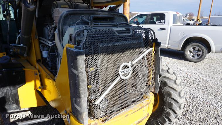image for item DA1481 2013 Volvo BL70B backhoe