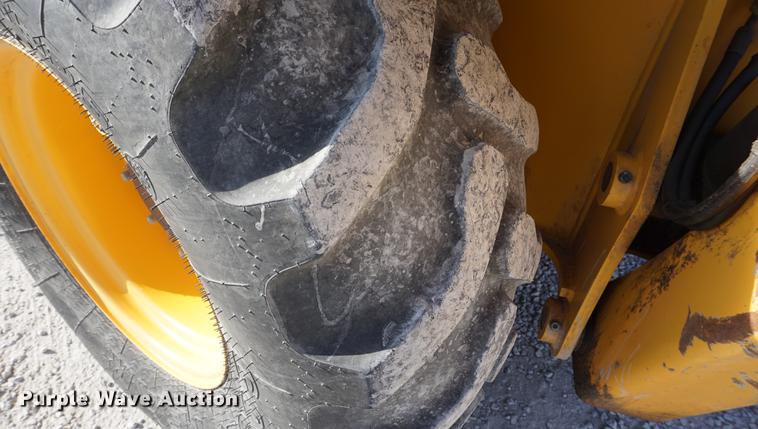 image for item DA1481 2013 Volvo BL70B backhoe