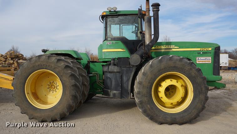 image for item DA1485 2005 John Deere 9520 4WD tractor