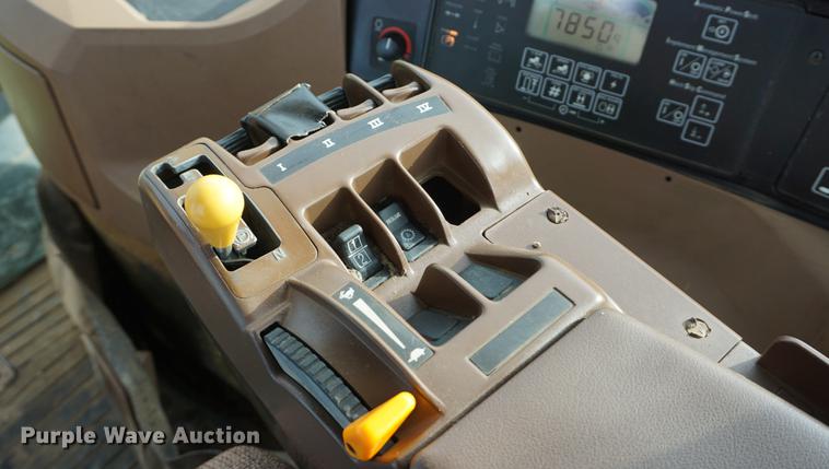 image for item DA1485 2005 John Deere 9520 4WD tractor