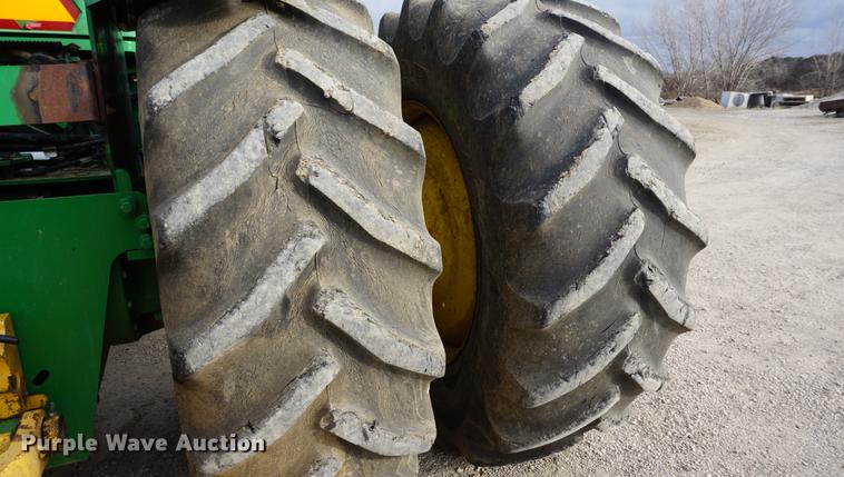 image for item DA1485 2005 John Deere 9520 4WD tractor