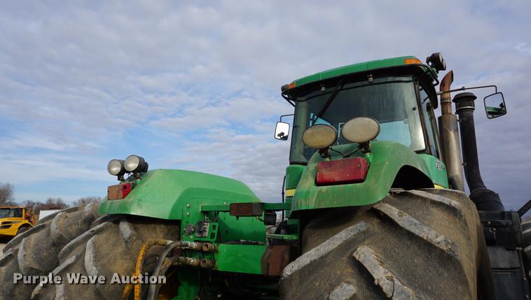 image for item DA1485 2005 John Deere 9520 4WD tractor