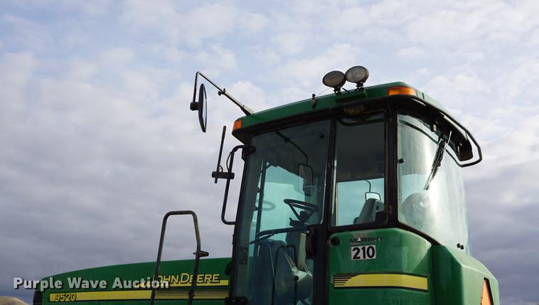 image for item DA1485 2005 John Deere 9520 4WD tractor