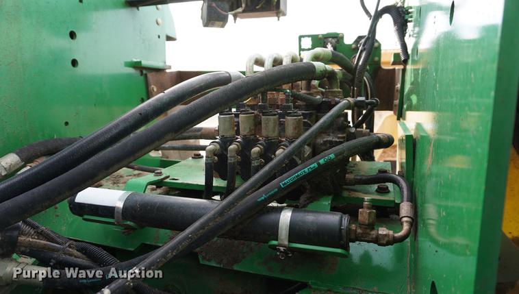 image for item DA1485 2005 John Deere 9520 4WD tractor