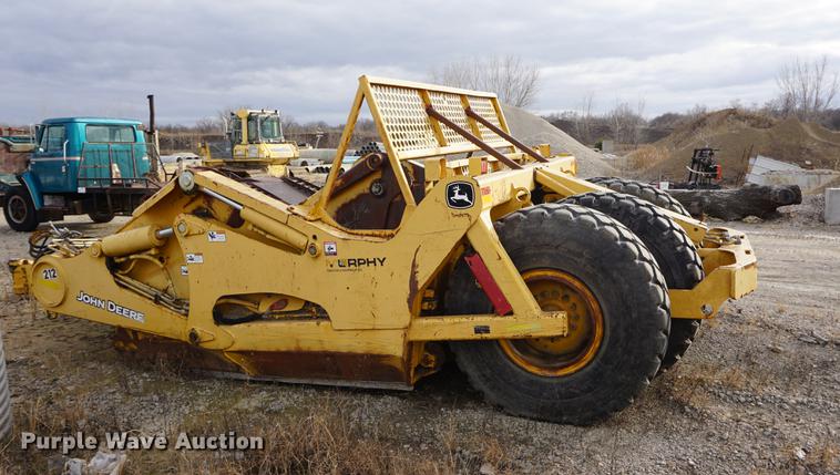 image for item DA1486 2005 John Deere 1810E scraper