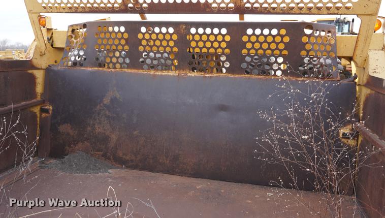 image for item DA1486 2005 John Deere 1810E scraper